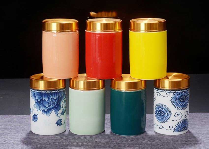 Rectangular tea tin can