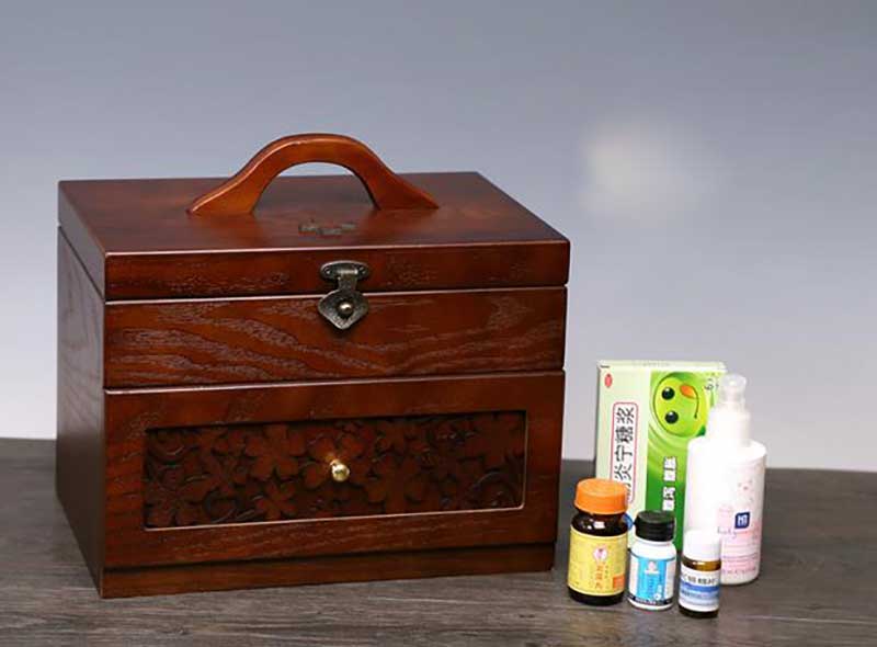 Wooden medicine storage box