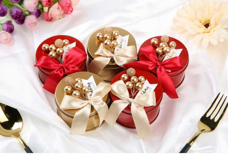 gift chocolate tin box