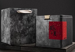 Why do professional tea people use tea tin boxes?